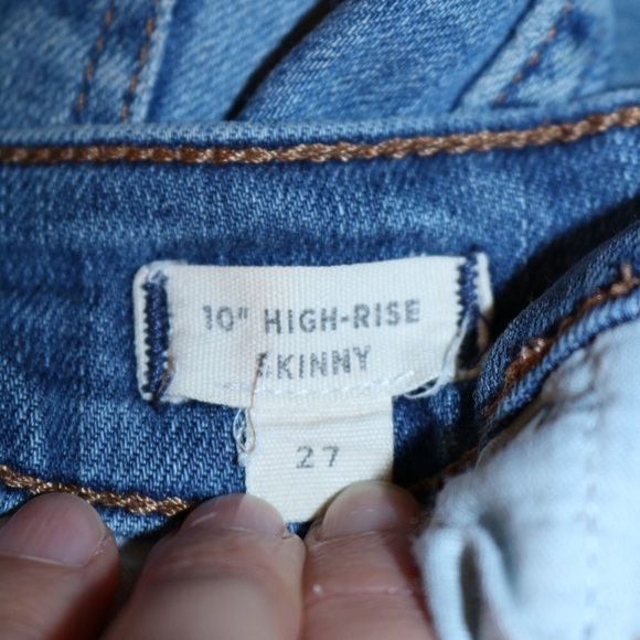 10" High-Rise Skinny Jeans in Med Wash - Picture 9 of 9